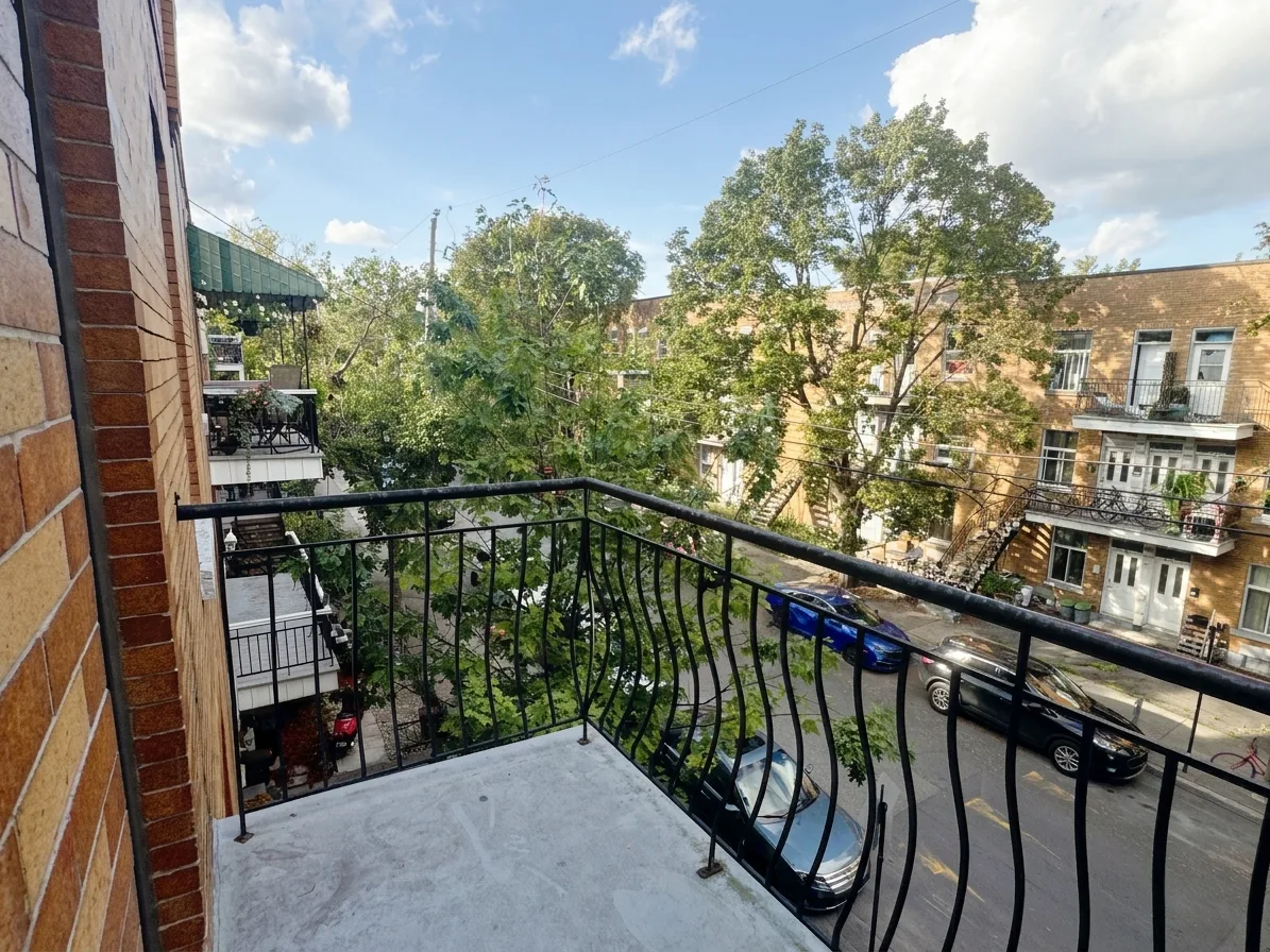 Balcon — 2382