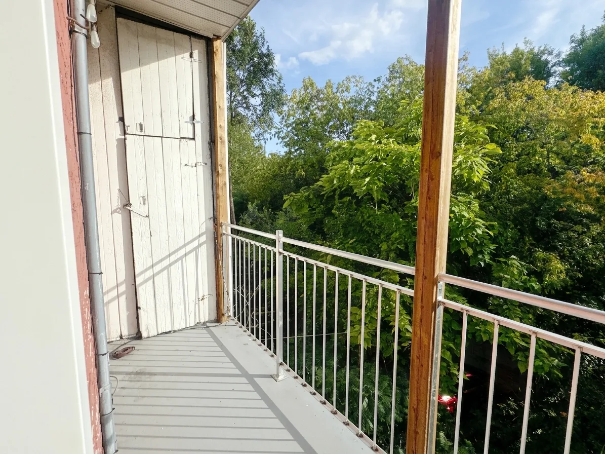 Balcon — 2382