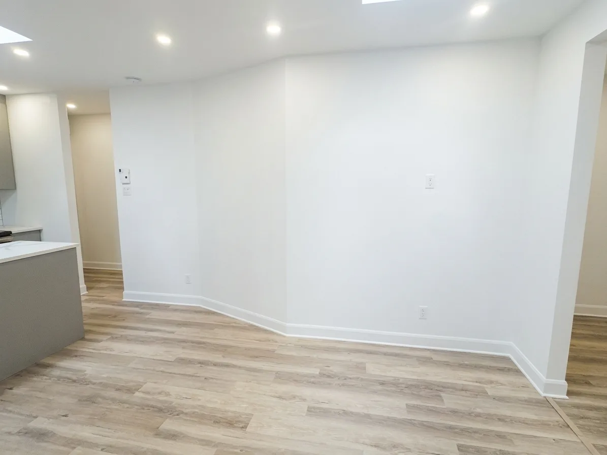 Salon — 2382