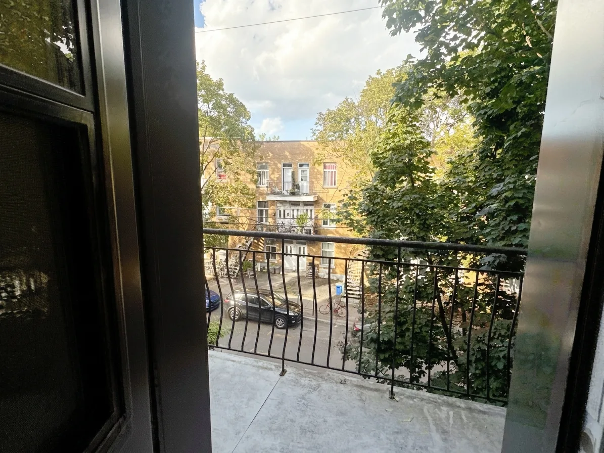 Balcon — 2382