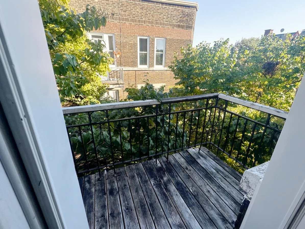 Balcon — 15