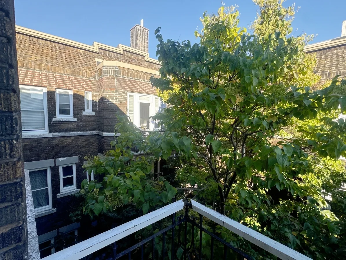 Balcon — 15