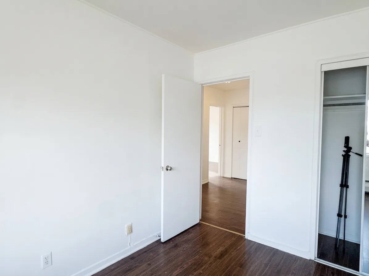 Chambre 2 — 122