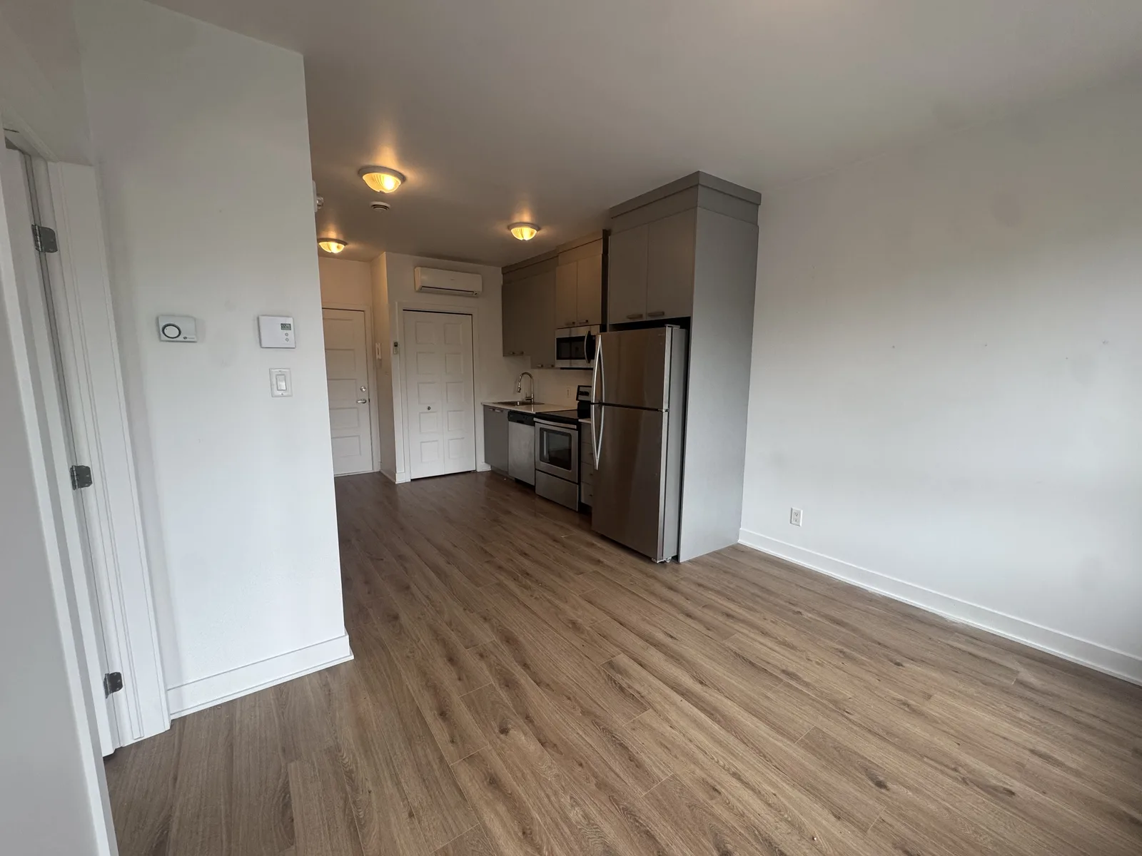 Salon — 204